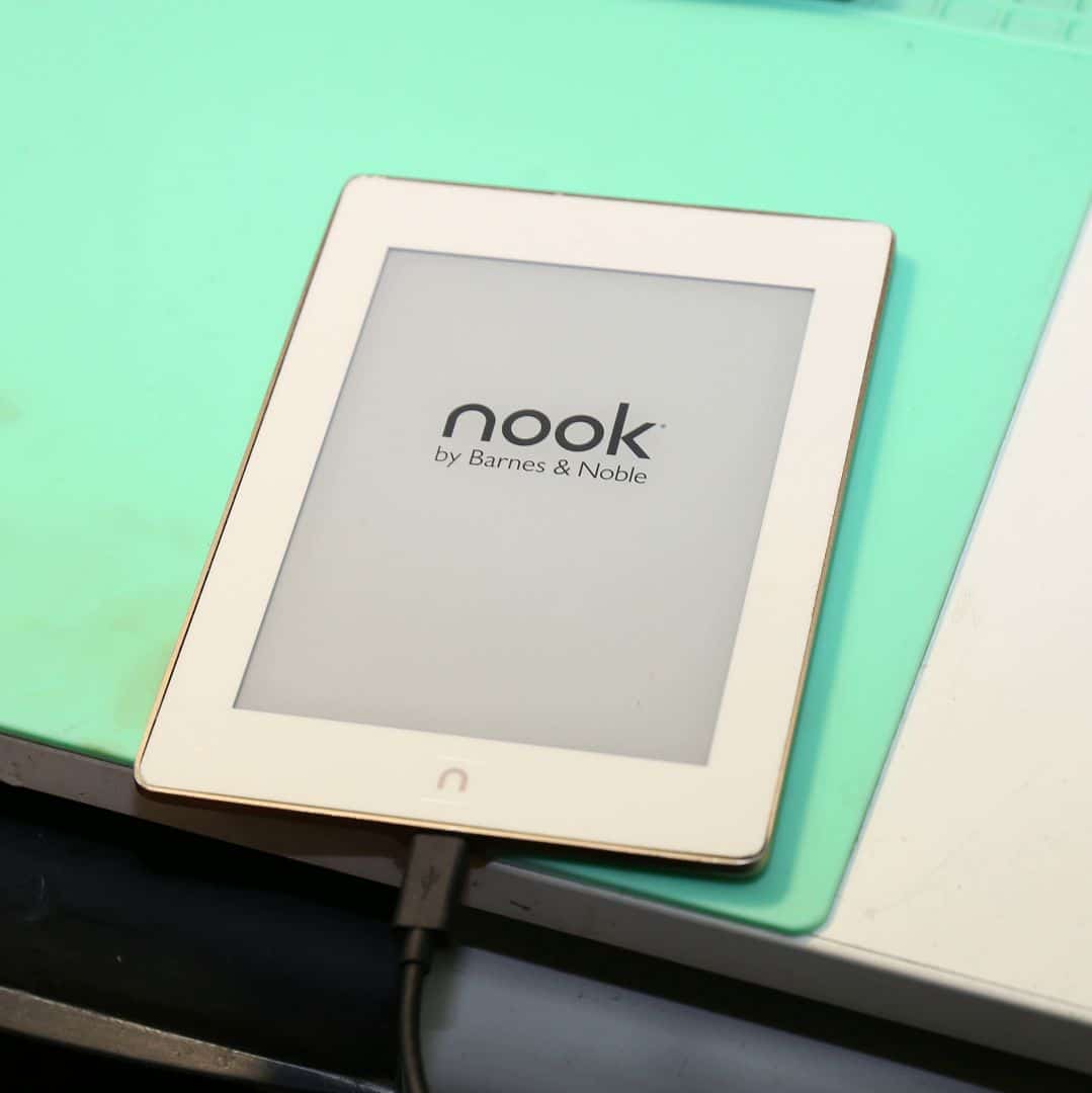 Электронная книга NOOK GlowLight Plus