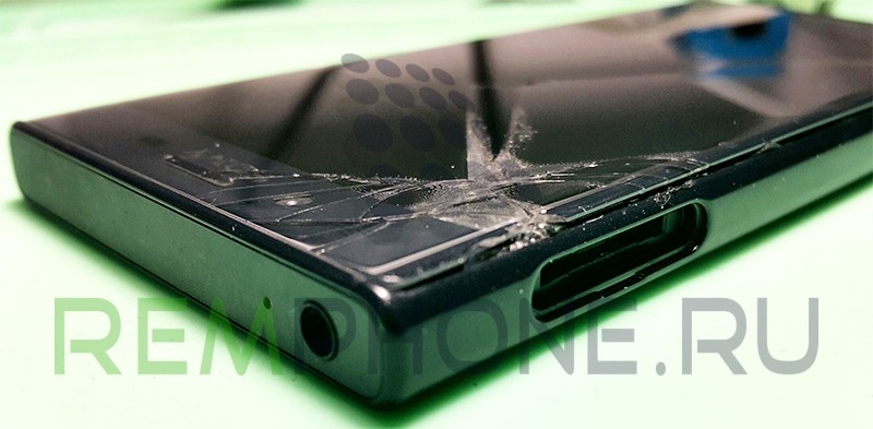 Sony Xperia X Compact упал, разбился